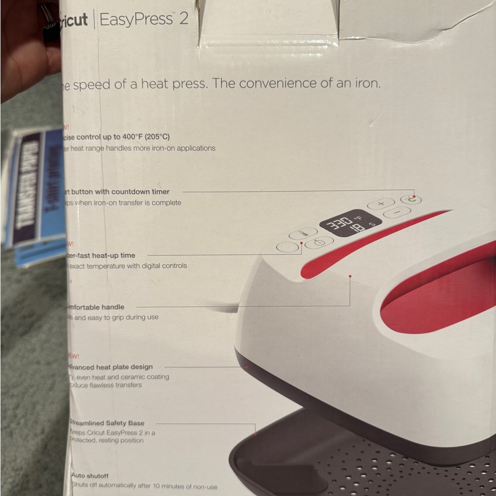 Cricut EasyPress 2 - White and Red - Picture 2 of 3